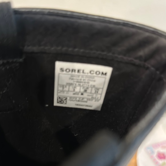 Sorel Black Boots - Picture 2 of 8